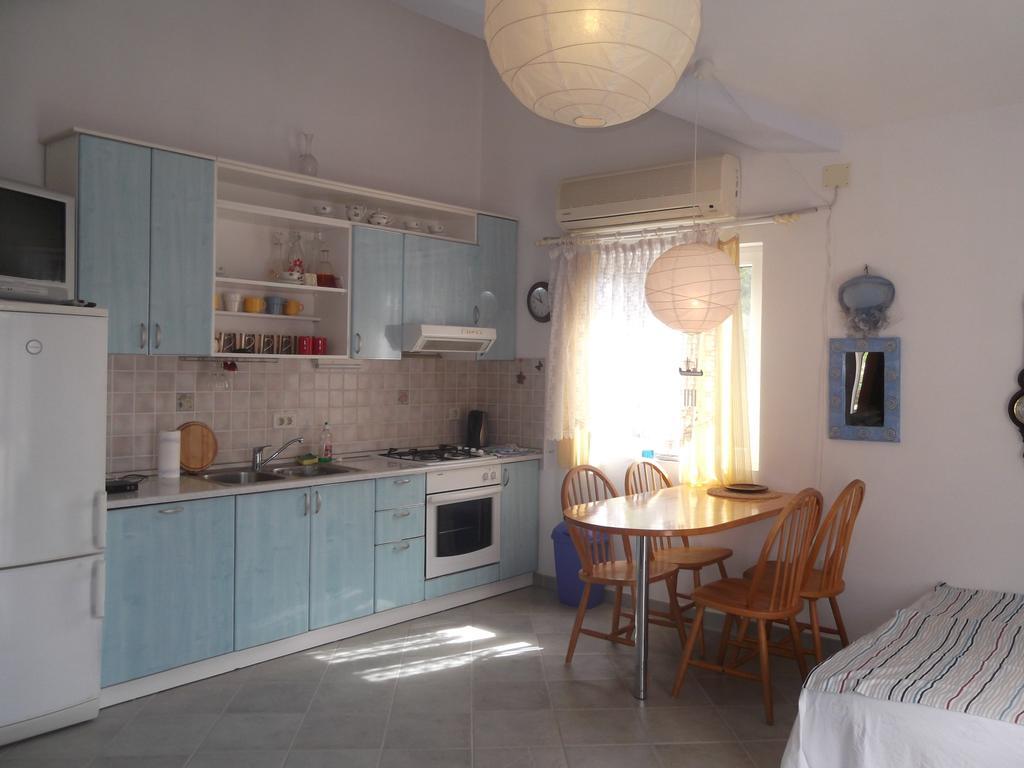 Apartments Vanda Vrboska Habitación foto